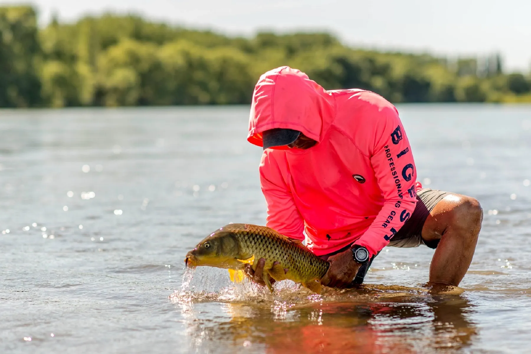 La temporada de pesca en Neuquén se inicia con un avance en la digitalización de licencias