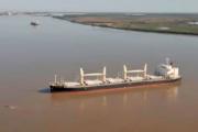 Interrupción de la navegación en el río Paraná por varadura de un buque