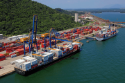 El movimiento de carga en los puertos brasileños alcanza cifras récord impulsado por la reorientación de las rutas comerciales