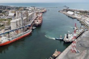 Puerto Quequén opero en junio 492 mil toneladas