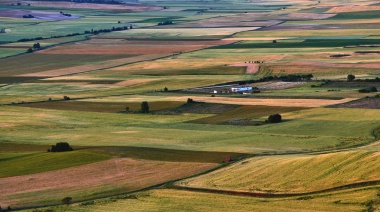 La balanza comercial agrícola muestra signos mixtos en abril 2025