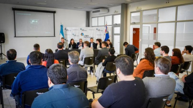 Funcionarios de Chubut y el Embajador de Tailandia analizan oportunidades de comercio en un seminario en Puerto Madryn