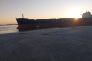 La zona franca santafesina logra un hito al recibir su primer buque de la clase Post-Panamax