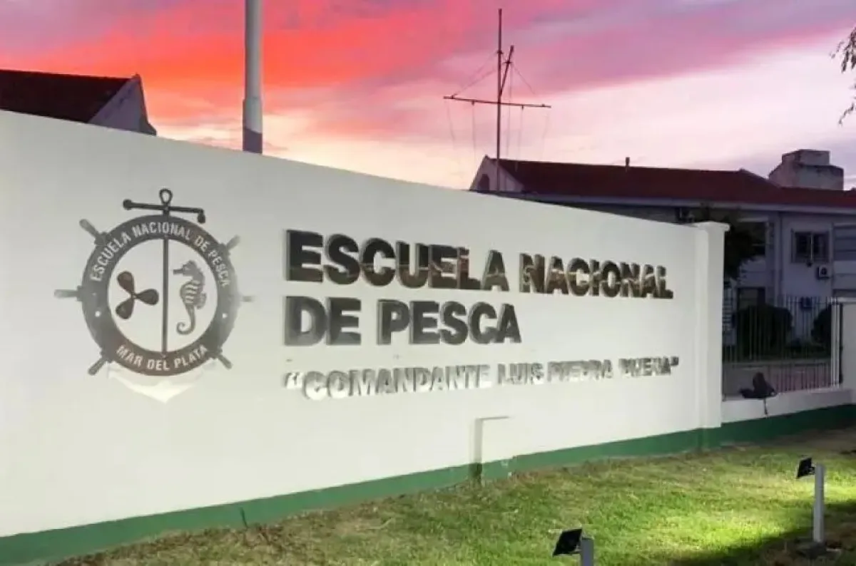 PNA impartió una clase en la escuela nacional de pesca sobre el régimen jurídico de la navegación.