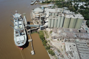 El grupo chileno Ultramar invertirá USD 30 millones en la modernización del Puerto de Rosario