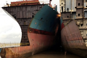 Korea Marine Transport vende para desguace un portacontenedores de 30 años de antigüedad
