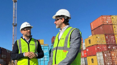 La cooperativa apícola santafesina Cosar inicia exportaciones de miel a través del Puerto de Rosario