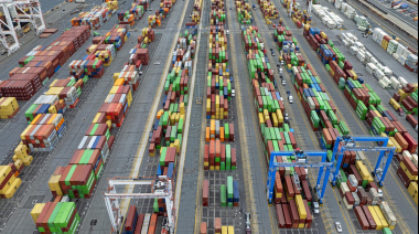 La incertidumbre en el comercio global hace caer los costos de envío de contenedores de Corea del Sur a EE. UU. y Europa