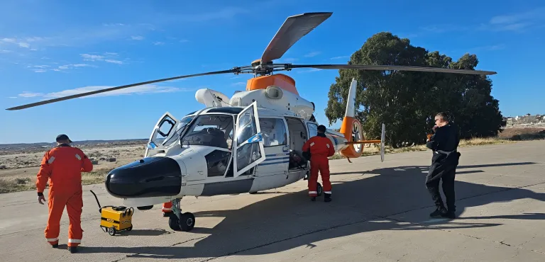 Rescate en alta mar: Prefectura Naval aeroevacuó a un tripulante accidentado