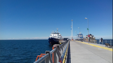 Puerto Madryn recibe al Ortelius: el nuevo buque de pasajeros refuerza la temporada 2025/2026.