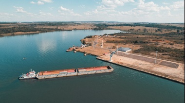 Reunión binacional impulsa proyección internacional del puerto de Posadas con la llegada de Maersk a la Hidrovía del Alto Paraná