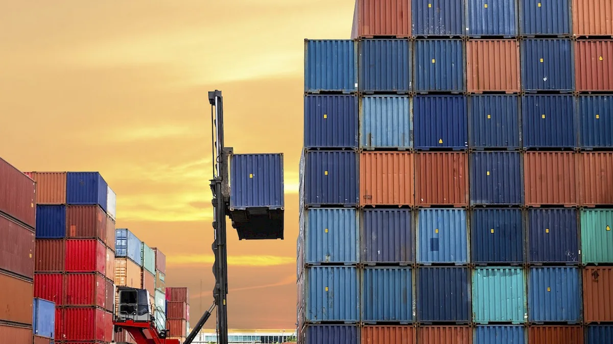 El Gobierno flexibiliza la importación de bienes de capital usados
