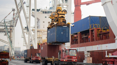 La carga movilizada en los puertos públicos bonaerenses registra un crecimiento sostenido durante el primer semestre
