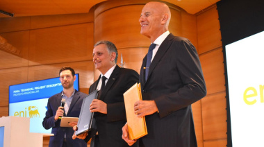 YPF y ENI avanzan en el proyecto GNL Argentina con la firma de un acuerdo