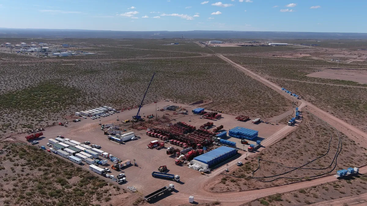 YPF logra un hito en Vaca Muerta con una fractura hidráulica 100% remota