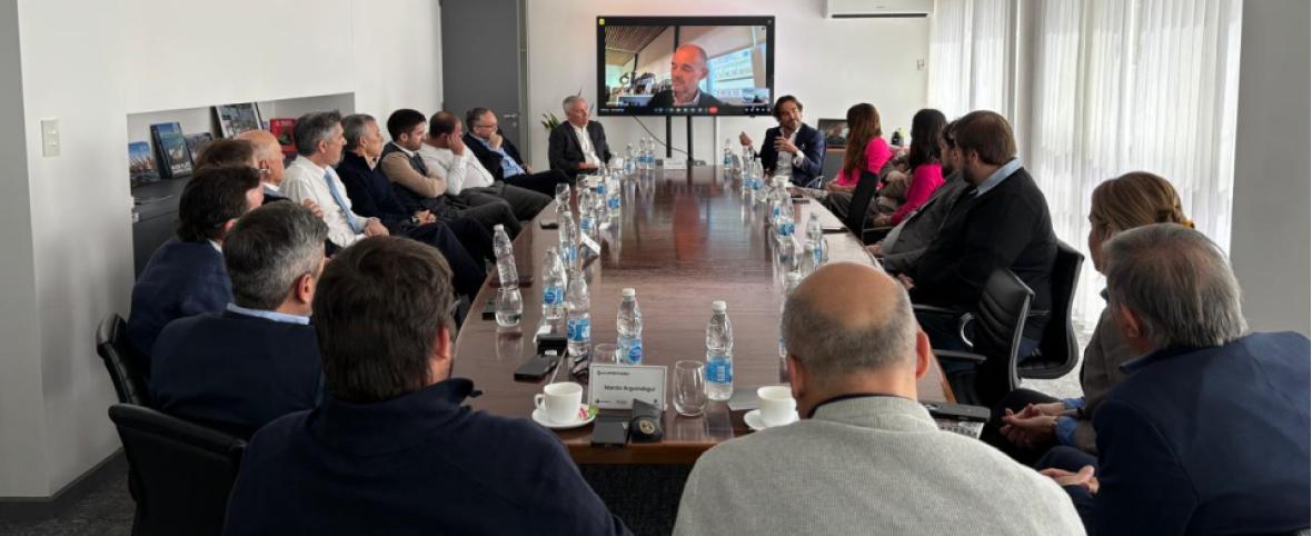 dataPORTUARIA.ar reunió líderes del sector portuario, tecnológico y logístico