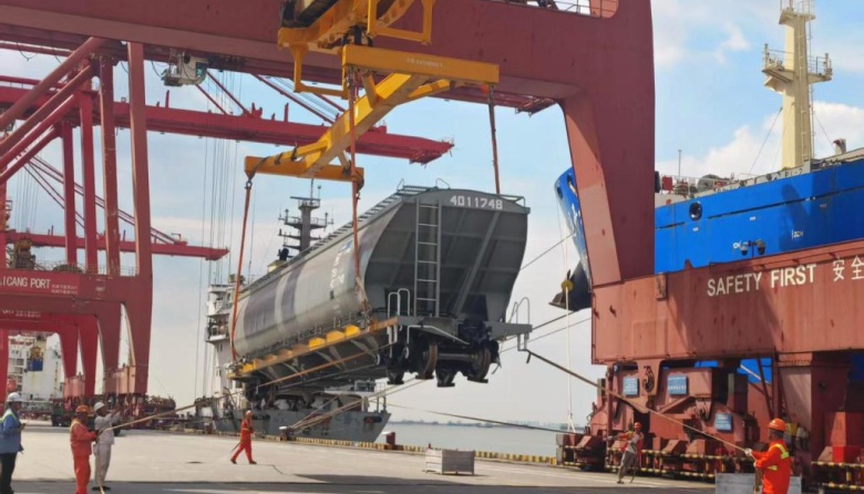 Llegan a la Argentina nuevos vagones chinos para el transporte de granos: Inversión de 180 tolvas para potenciar la logística ferroviaria