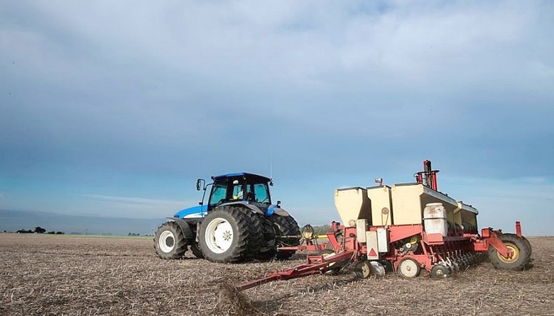 El Gobierno proyecta un crecimiento del 2,7% para el agro en 2026 y un aumento del 22,8% en los ingresos por retenciones