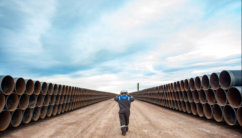 Río Negro proyecta el inicio de exportaciones de crudo para finales de 2026