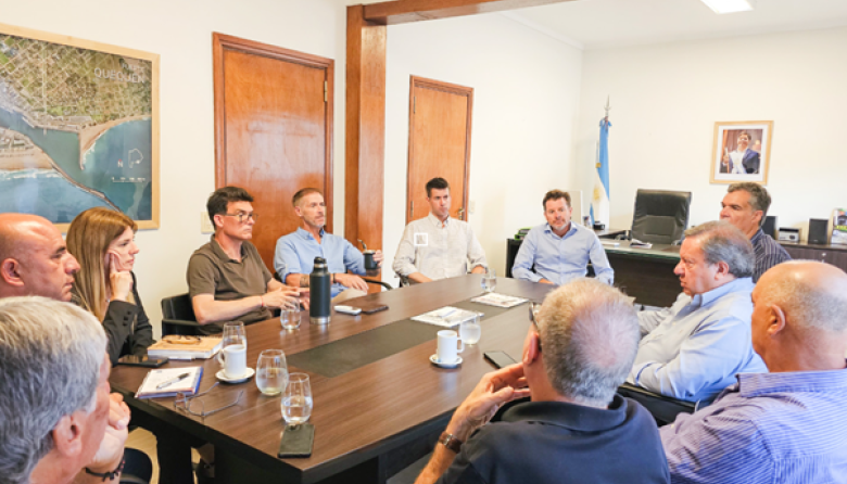 Carrillo recibió a representantes de la Cámara de Actividades Portuarias thumbnail