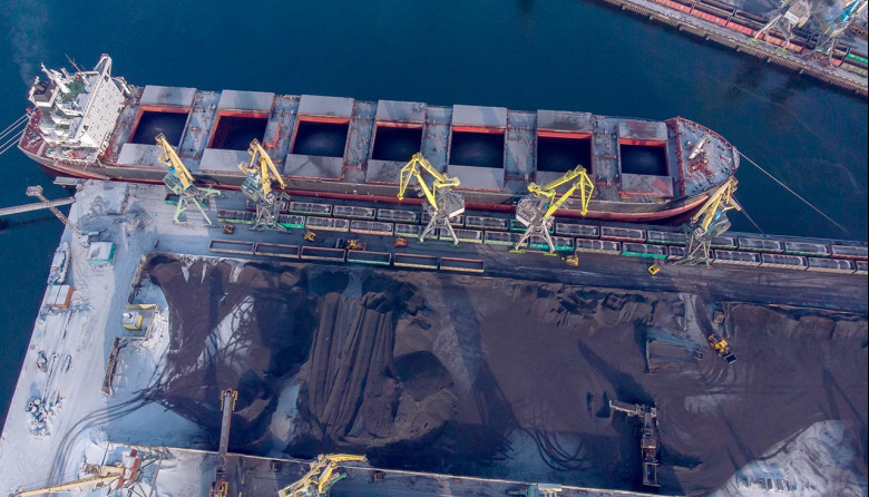 Prefectura actualiza el marco normativo para el transporte marítimo de carbón vegetal