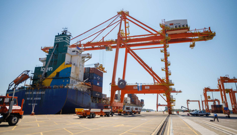 Dos servicios marítimos operan en TecPlata con rutas nacionales e internacionales