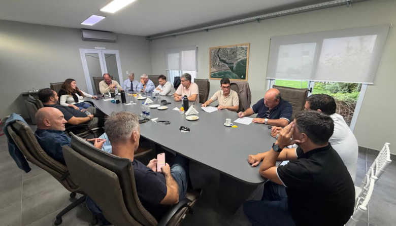 Se levantó el paro del transporte en Puerto Quequén tras un acuerdo entre las partes