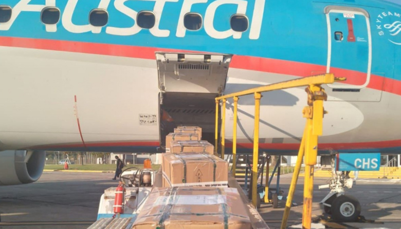 Diagramma SA concretó su primera exportación aérea de fermentos lácteos a Paraguay desde Sauce Viejo