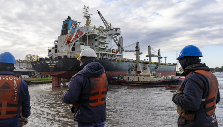 TANDANOR reparó la hélice propulsora del bulk carrier bangladesí Banglar Arjan y el buque zarpó hacia Bangladesh