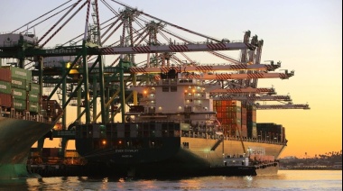 Mercados se desploman tras imposición de nuevos aranceles de EE.UU. a múltiples países: La tasa efectiva sube al 18%