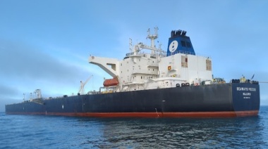 Hito histórico en Comodoro Rivadavia: Puerto recibió a un Suezmax con carga récord de crudo