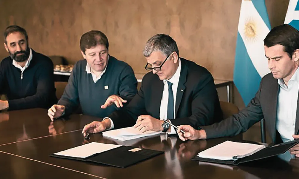 YPF cede áreas convencionales en Tierra del Fuego y refuerza su estrategia de inversión en Vaca Muerta