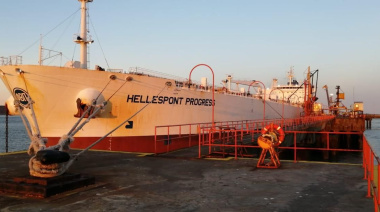 Nuevo sistema de balizamiento en Puerto Loyola: un paso clave para la excelencia operativa y la navegación nocturna