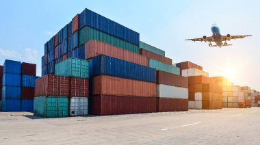 La balanza comercial de Argentina fue superavitaria en el primer semestre de 2025, pero un 68% menor que en 2024