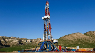 YPF establece un nuevo récord de producción de petróleo impulsado por Vaca Muerta