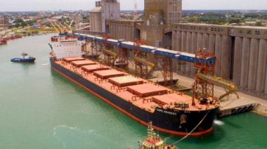 Puerto Quequén opera con cinco buques Panamax en simultáneo