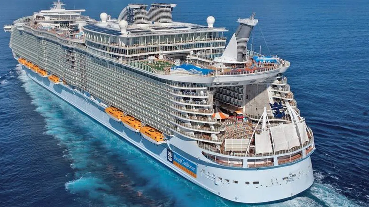 Un buque de Royal Caribbean rescata a 12 personas que estaban a la deriva en el mar Caribe