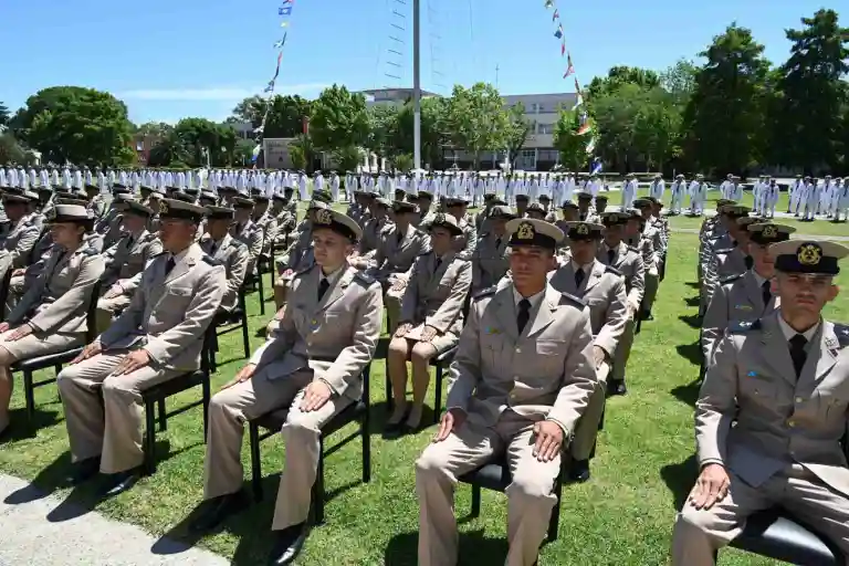 La Prefectura Naval Argentina abre la inscripción para sus cursos, brindando la posibilidad de formación en diversas áreas del sector.