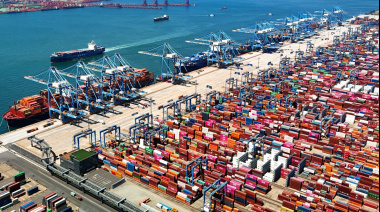 China y Estados Unidos escalan la disputa comercial con nuevas tarifas portuarias