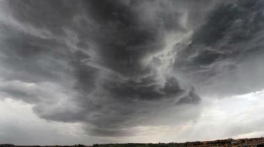 Alerta naranja por tormentas intensa amenaza zonas agropecuarias del centro argentino