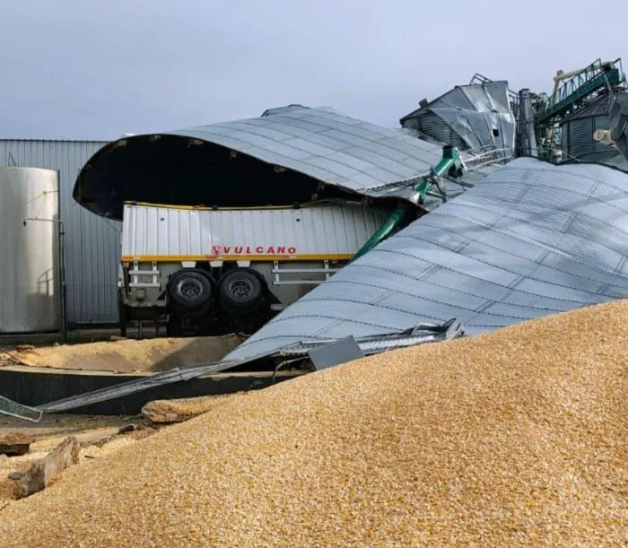 Ráfagas de 170 km/h devastan infraestructura agrícola en Córdoba