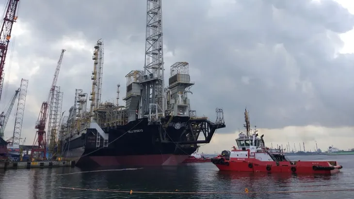Arribo del "Billion Star" impulsa la logística inicial del proyecto Argentina FLNG