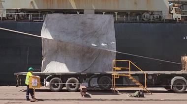 Terminales y Servicios S.A.: Primera descarga de carbonato de sodio en San Nicolás