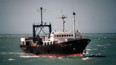 Operativo de evacuación marítima de tripulante en buque científico Eduardo Holmberg