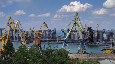 Puertos de Ucrania reducen ingreso de granos debido a constantes ataques