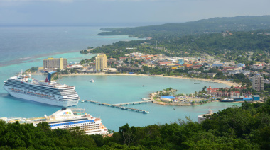 El Puerto de Ocho Ríos se transforma en centro logístico de ayuda humanitaria