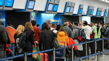 Controladores aéreos profundizan medidas de fuerza y presentan cronograma de paros para diciembre