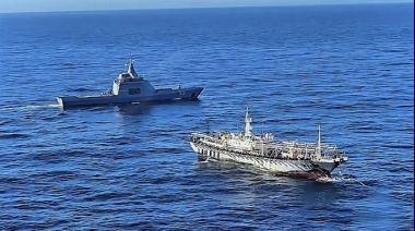 Operativo Mare Nostrum VI: Unas 400 embarcaciones extranjeras acechan el límite de la Zona Económica Exclusiva