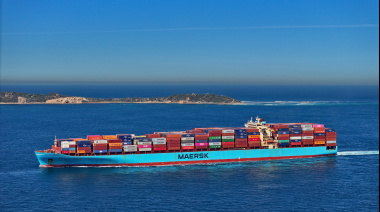 Maersk regresa al Mar Rojo al completar el primer tránsito por el Canal de Suez en dos años