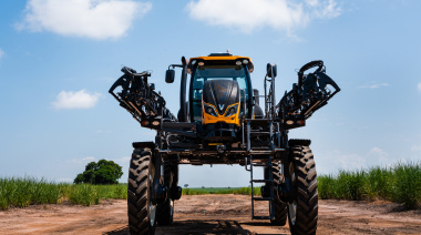Valtra lanza la Serie R: una nueva generación de pulverizadoras para el mercado argentino